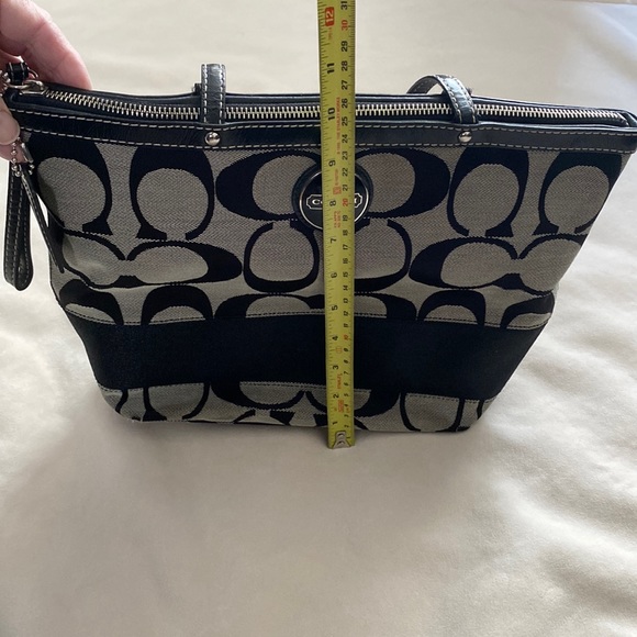 Coach Handbag - Picture 8 of 10